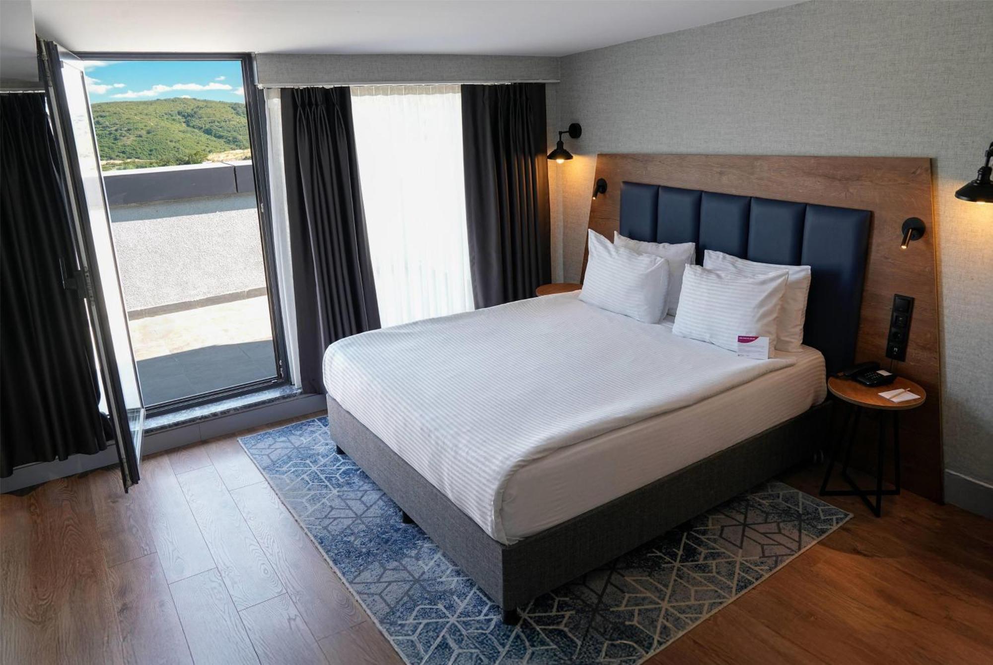 Ramada Encore By Wyndham Arnavutkoy Hotel *